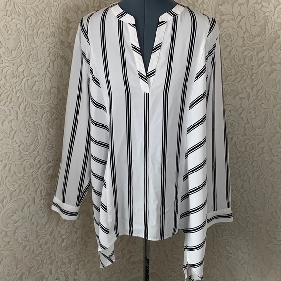 Chico's Tops - Chico’s Stripe Sharkbite Tunic Top Long Sleeve